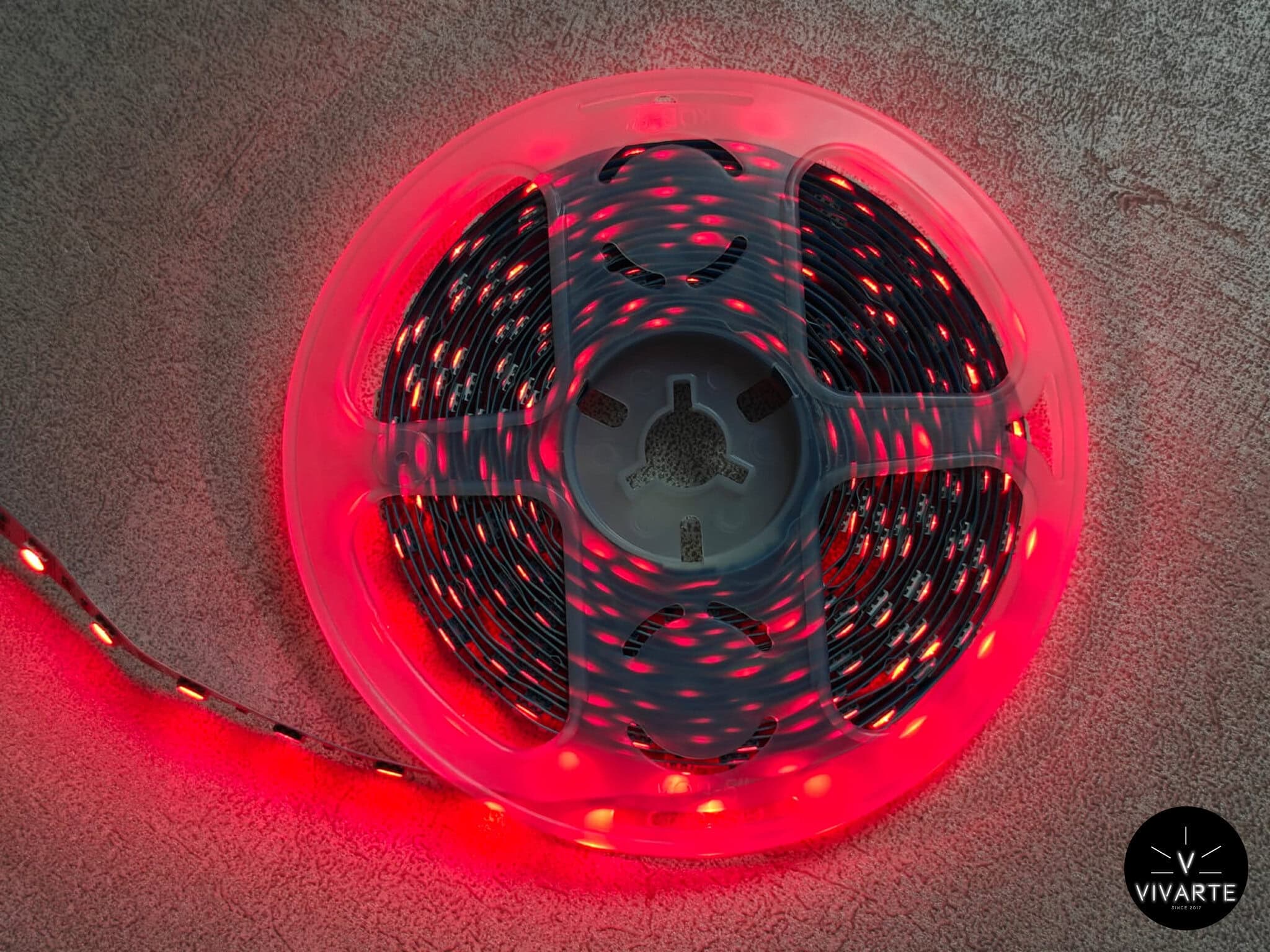 Punane SMD 5050 LED-riba rullis – 12V 7,2W/m, IP20 või IP65, kuivadesse või niisketesse ruumidesse