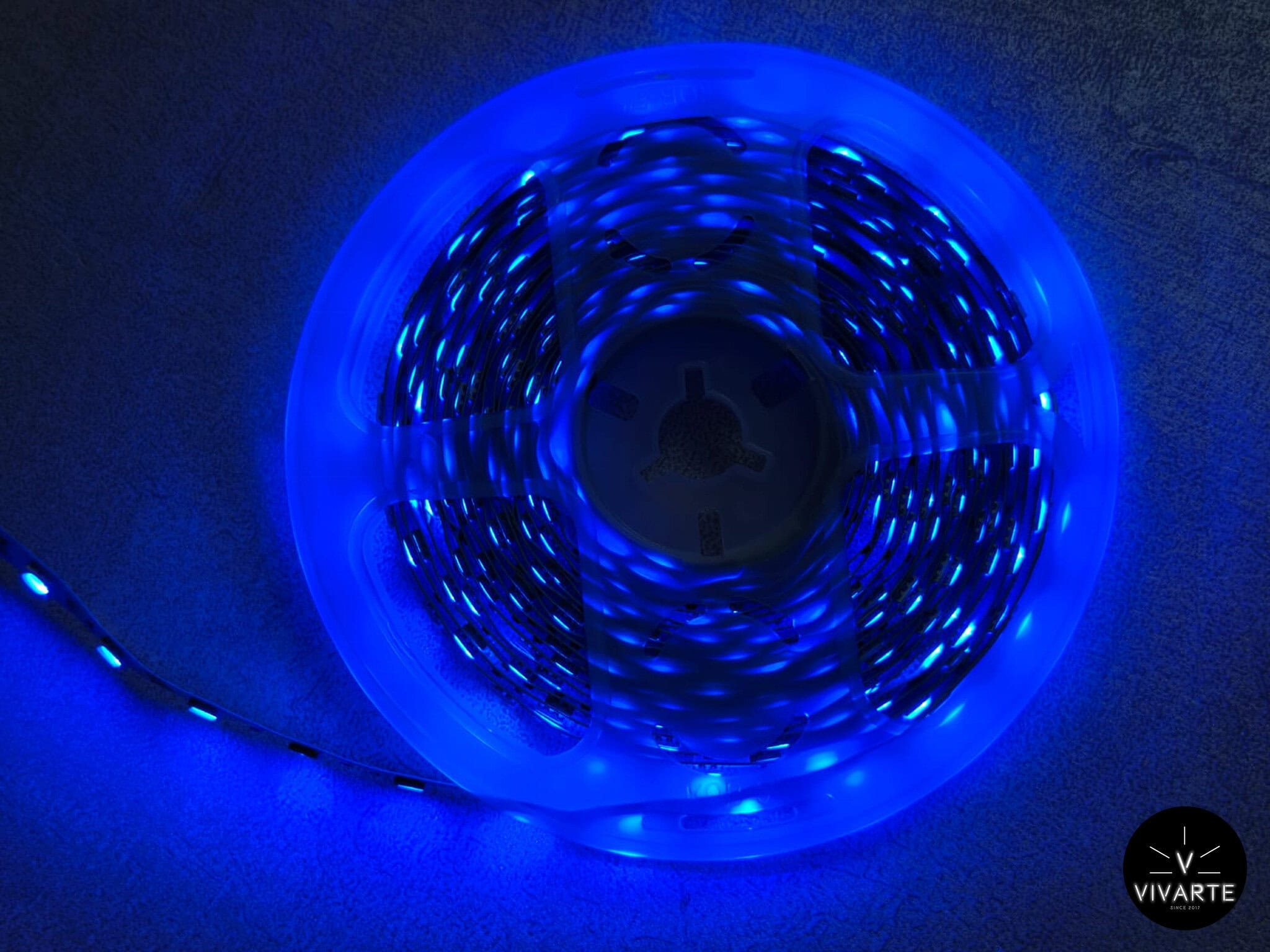 Sinine SMD 5050 LED-riba rullis – 12V 7,2W/m, IP20 või IP65, dekoratiivne ja efektne valgustus