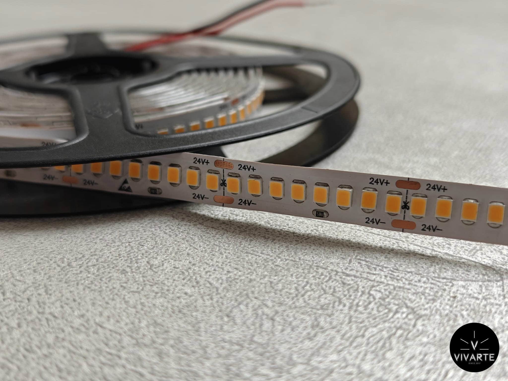 SMD 2835 LED-riba 24V IP20, 240 LED/m, 5 m rull, 24W/m – sisetingimuste valgustuslahendus