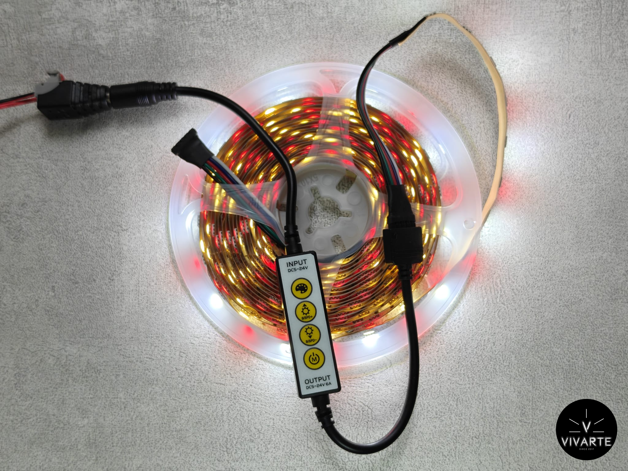 RGBW LED-riba kontroller ühendatud ribaga – 5-pin Mini 4 Keys, DC5–24V