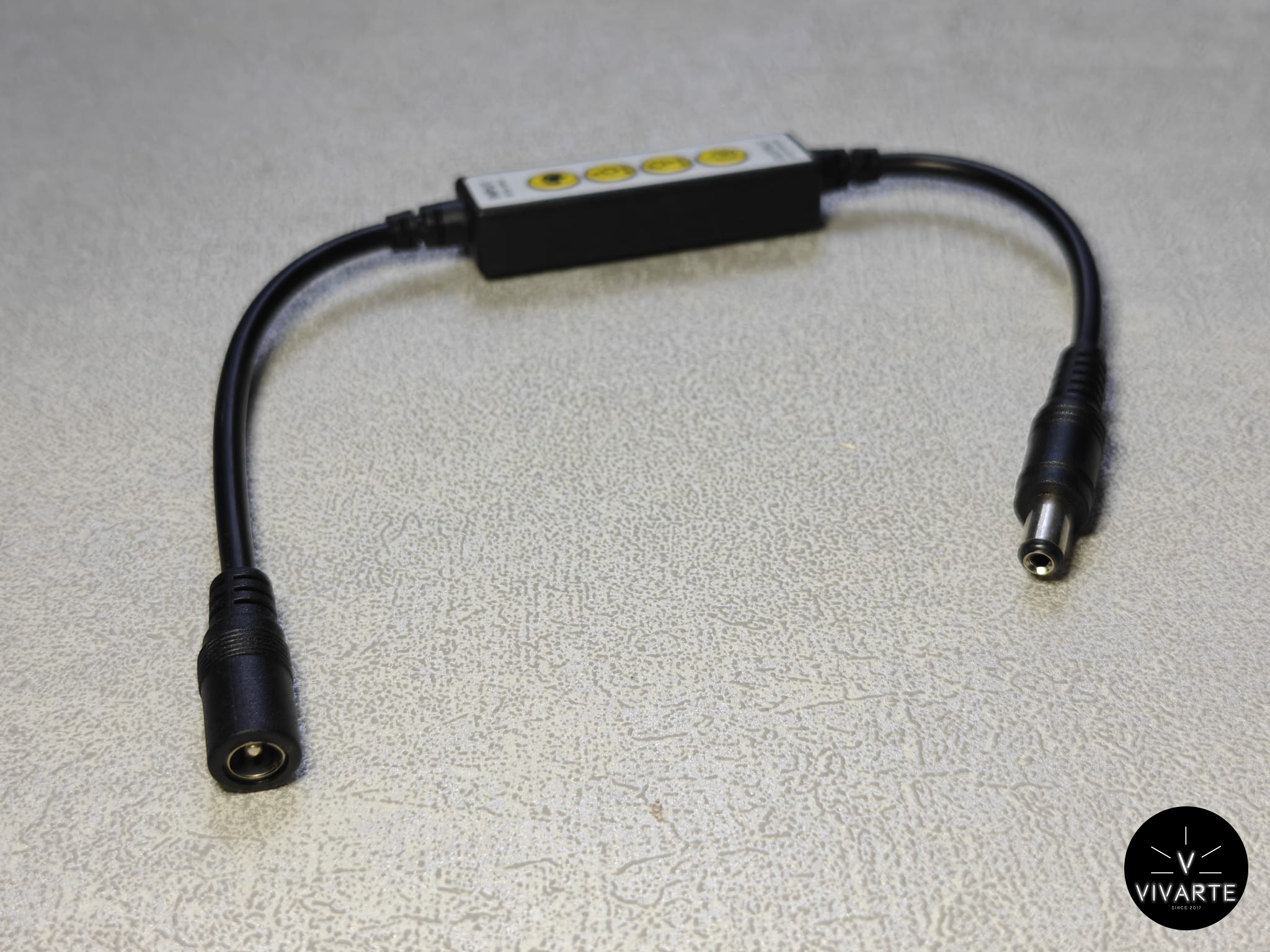 Mini 4 nupuga LED kontroller ühevärvilisele LED-ribale – DC5–24V, 6A