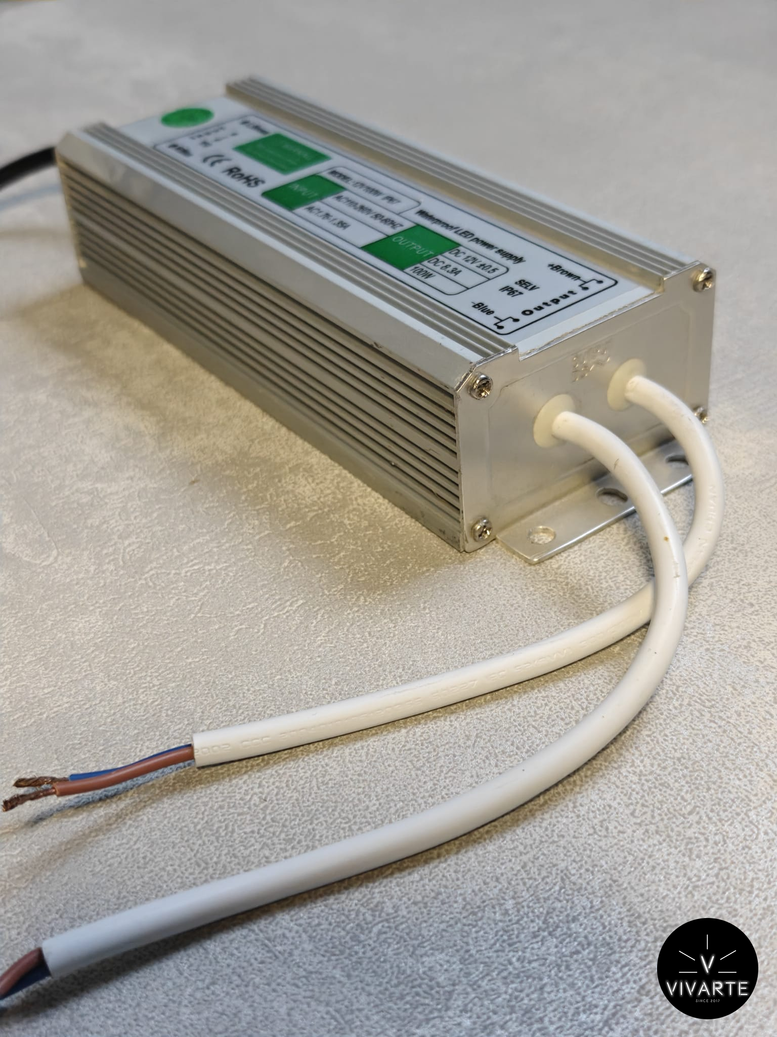 Veekindel alumiiniumkorpuses LED-toiteplokk 12V / 24V IP67 – väljundjuhtmetega välitingimustesse