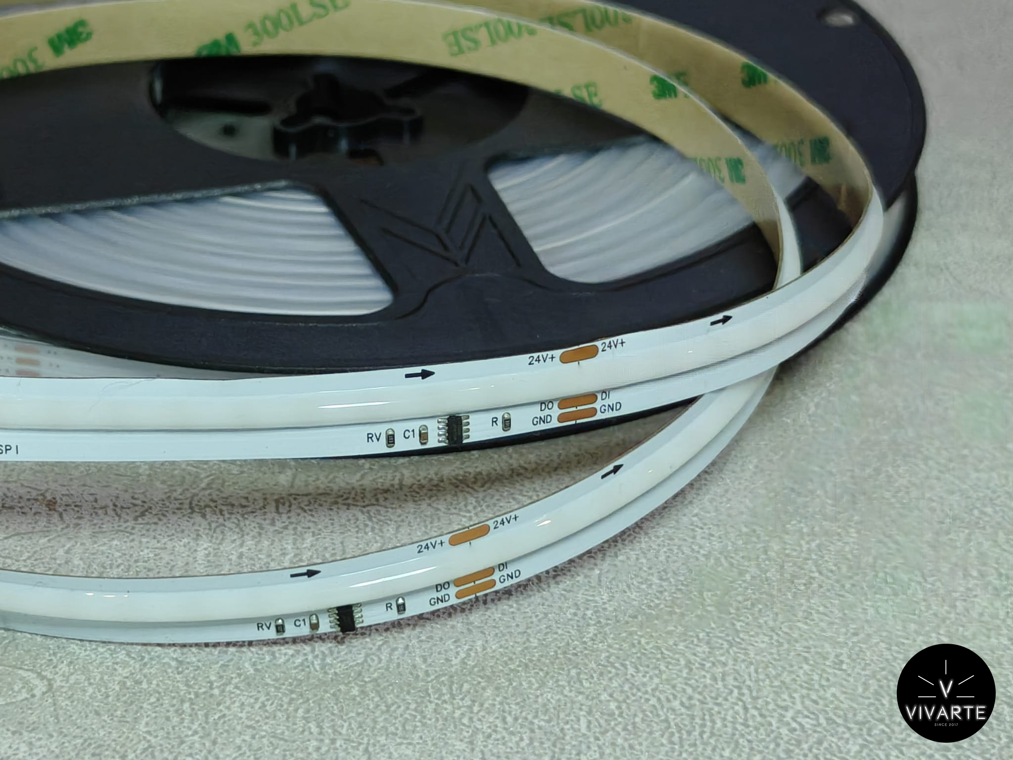 FCOB SPI RGB LED-riba – adresseeritav 3PIN (24V, DI/DO, GND), pidev täppideta valgusjoon rullil, 3M teibiga